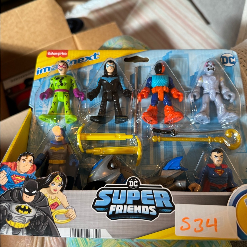 Fisher-Price Imaginext DC Super Friends Action Figures Set